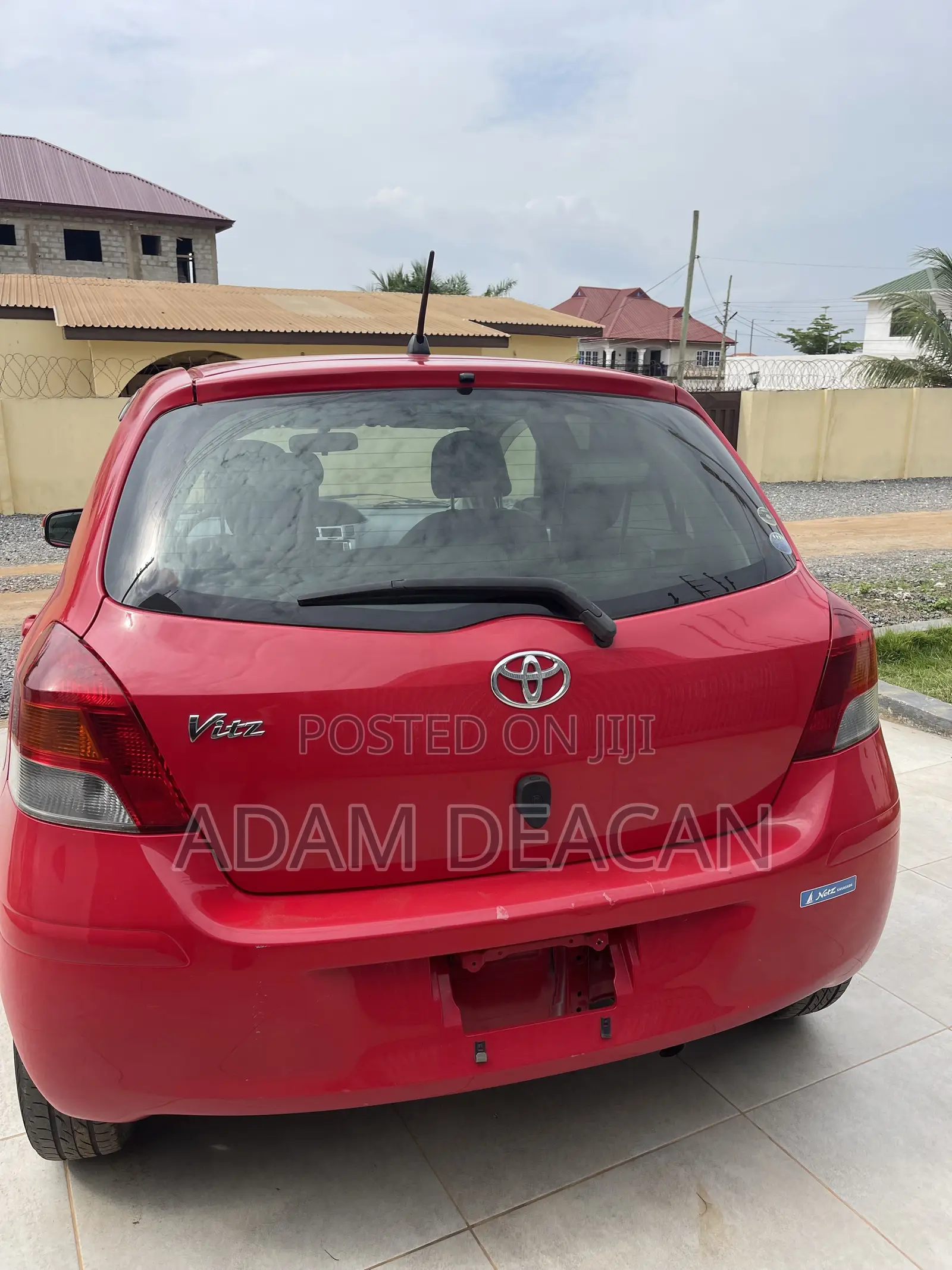 Toyota Vitz 2010 Red