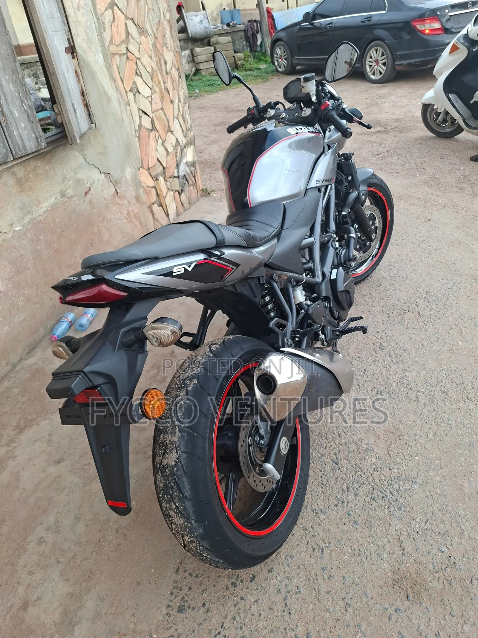 Suzuki 2023 Black