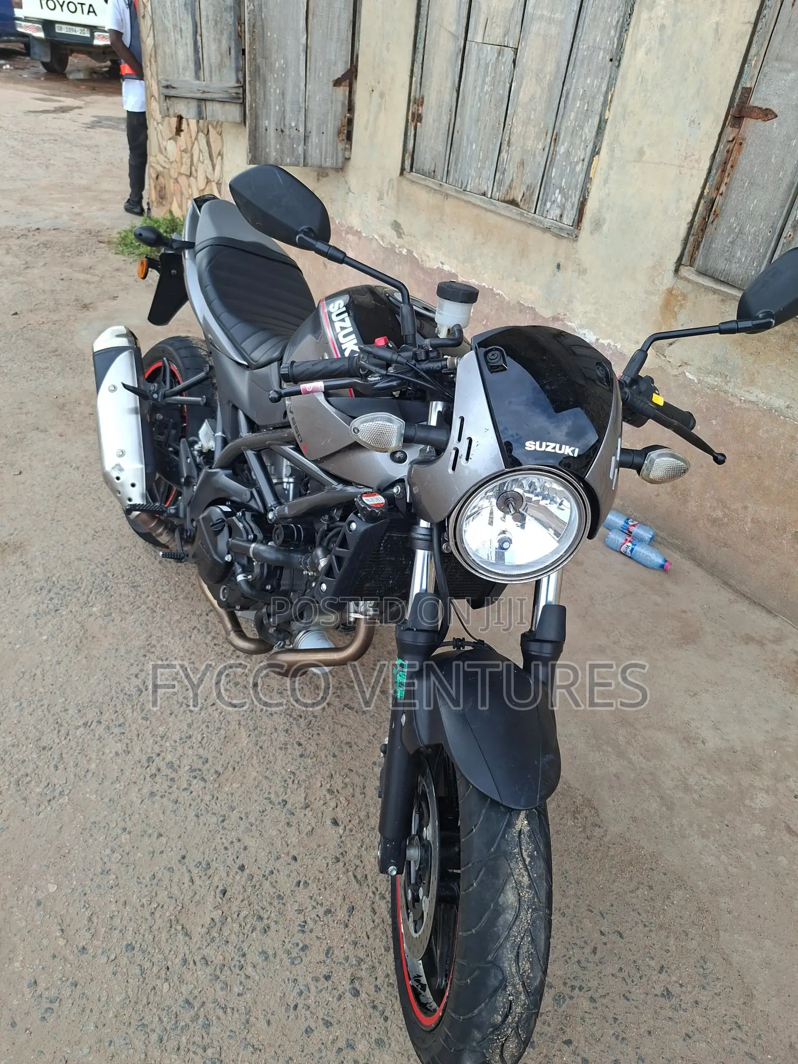 Suzuki 2023 Black