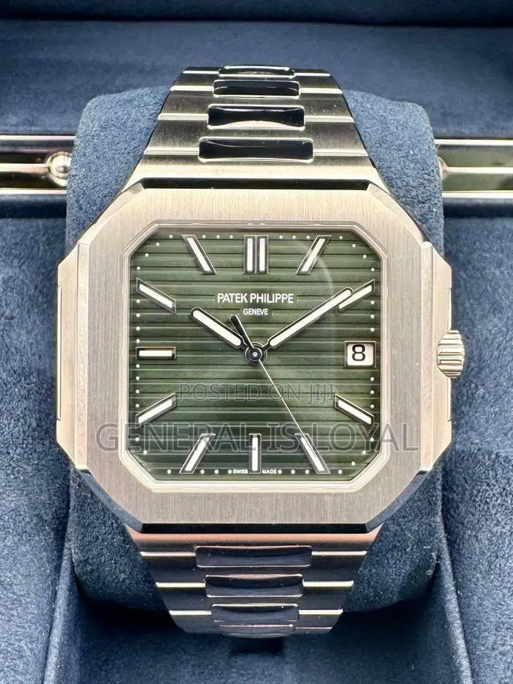 Patek Philippe Cubitus Automatic 45mm 5821 Stainless Steel Green Dial