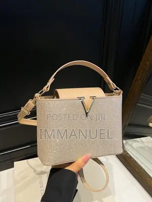 Women’s Consumer Bag