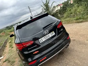 Hyundai Santa Fe 2015 Black