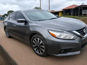 Nissan Altima 2016 Gray