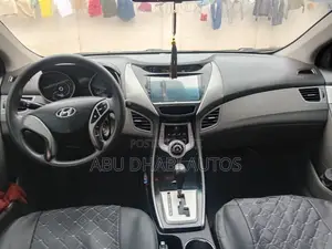 Hyundai Elantra GLS Sedan FWD (1.8L 4cyl 6A) 2013 Blue