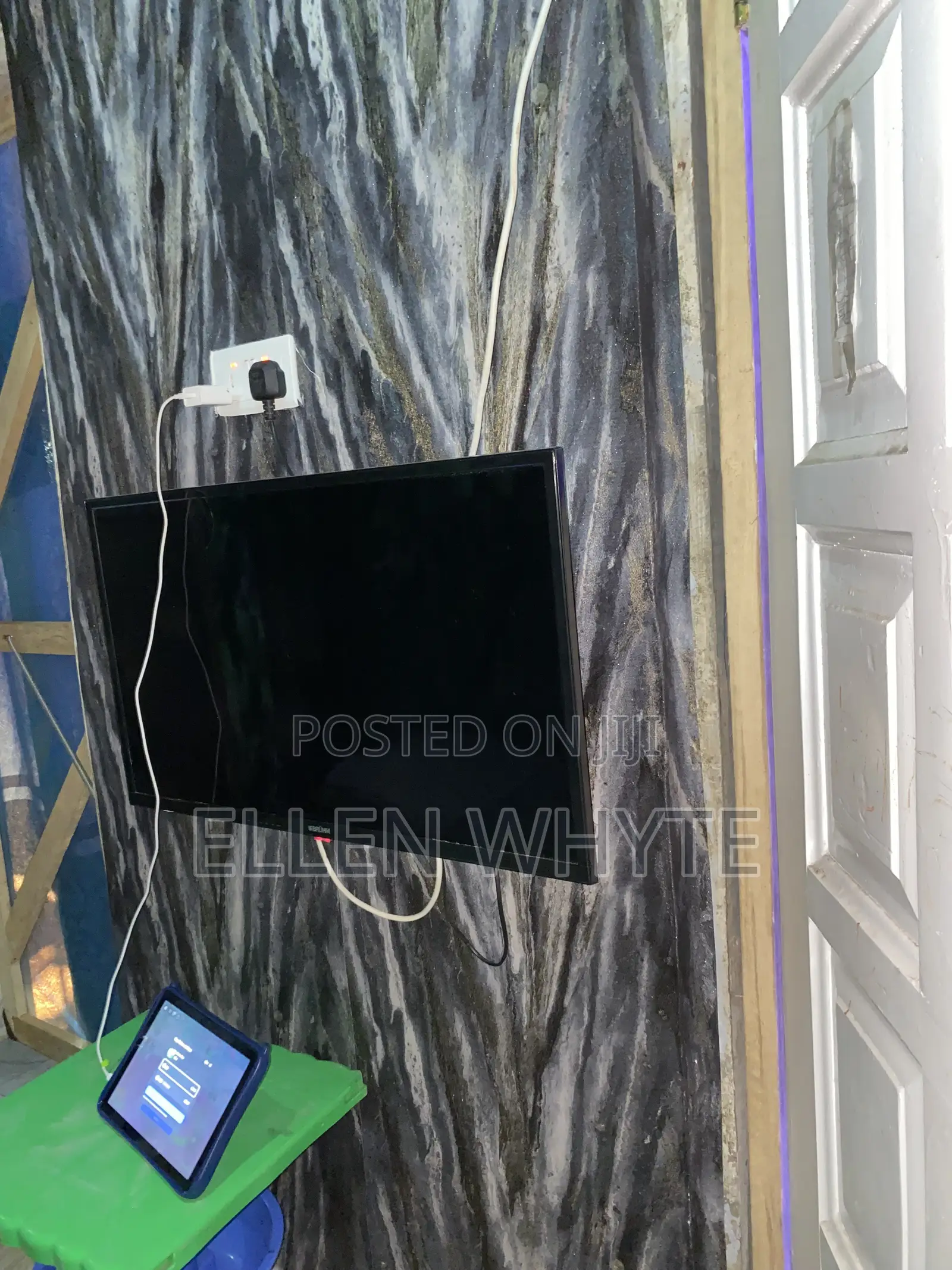 Furnished Mini Flat in Exhibition for sale