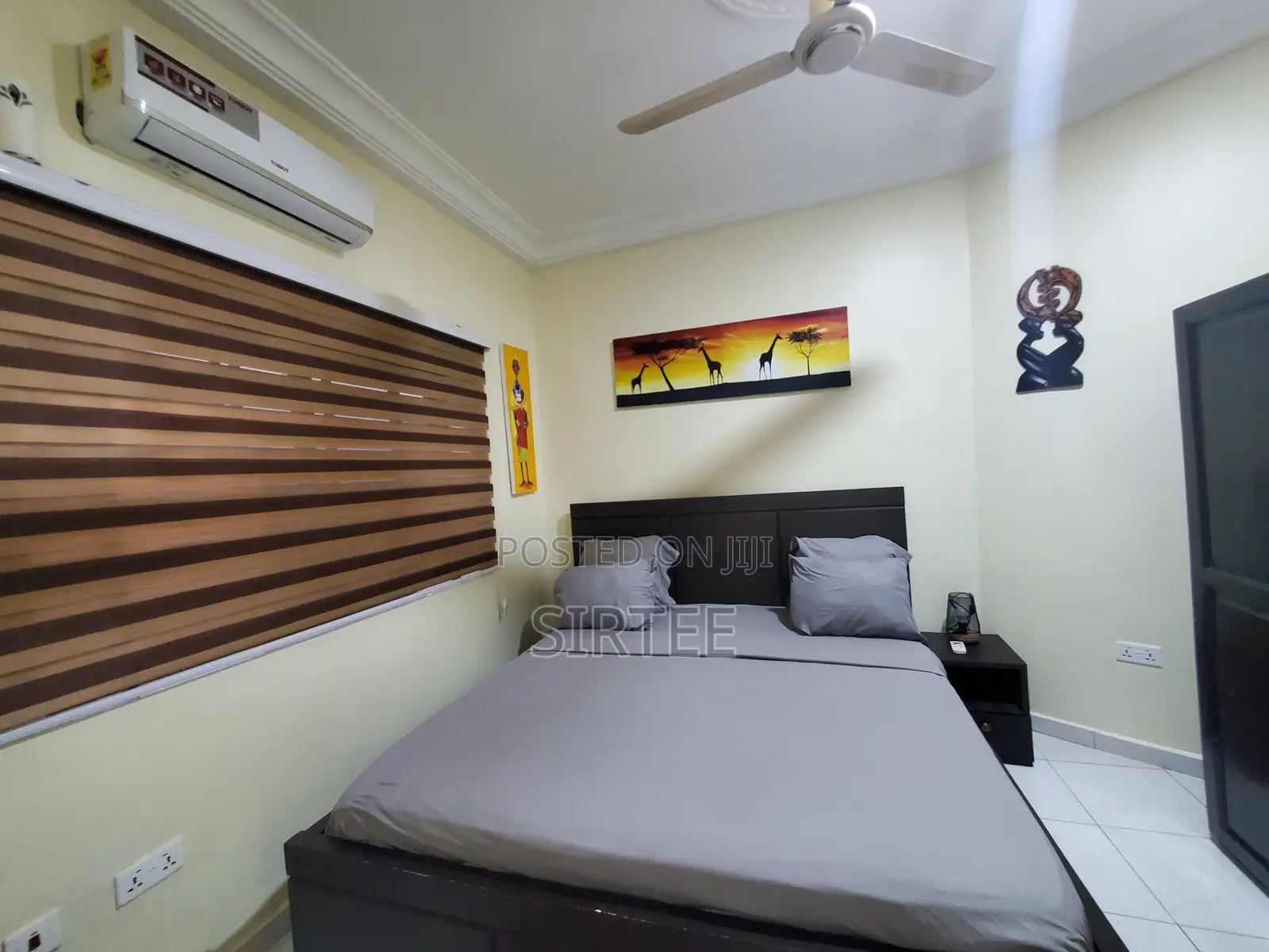 Beddings Bedspread Full Set -Relocation Sale-Everything Must Go.