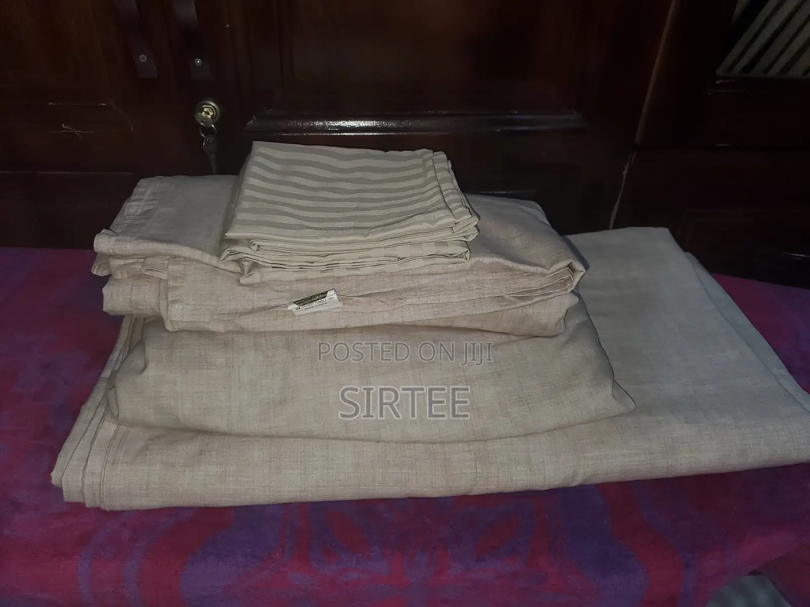 Beddings Bedspread Full Set -Relocation Sale-Everything Must Go.