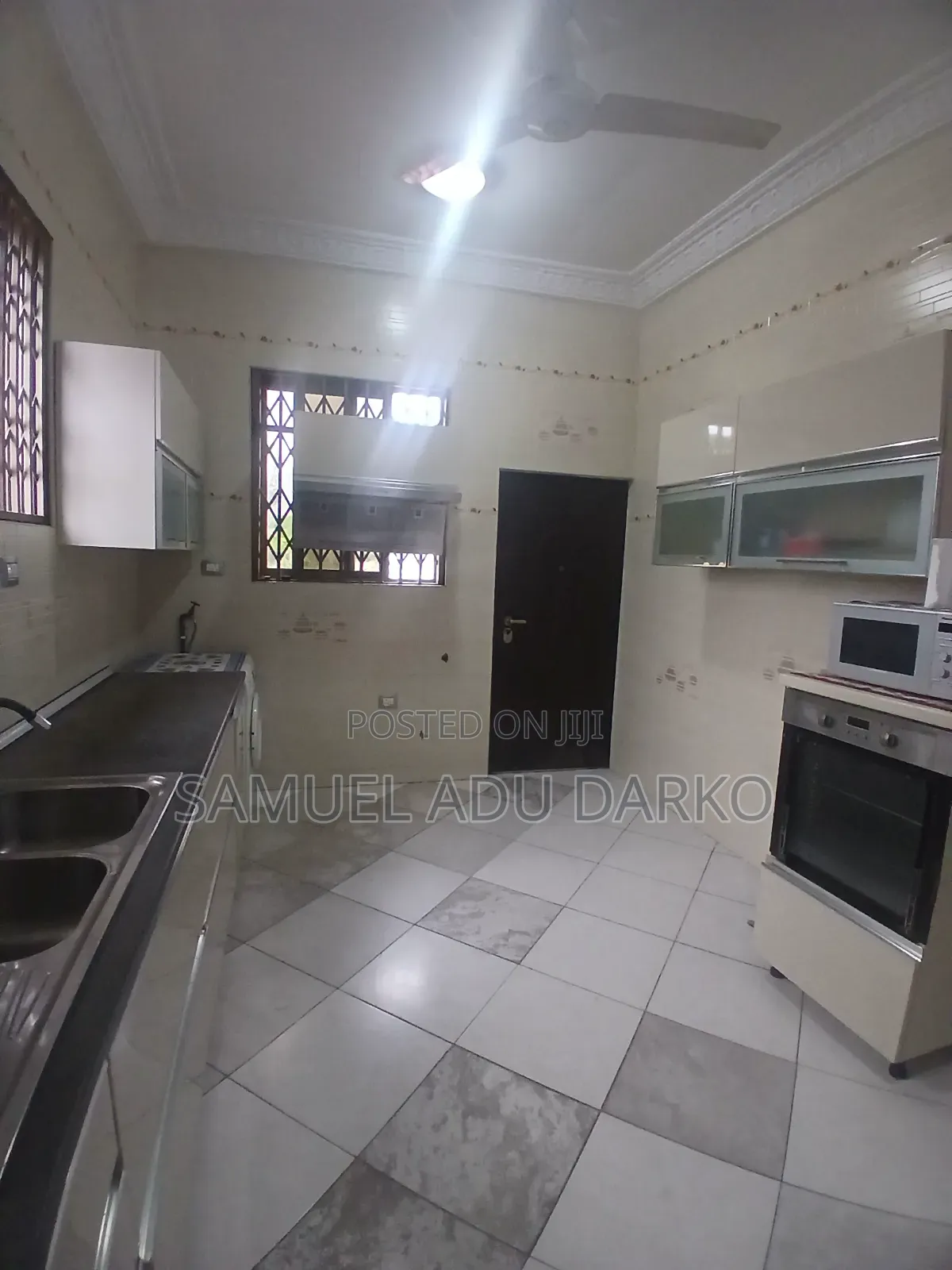 3bdrm Apartment in Righteous Hands, School Area for rent