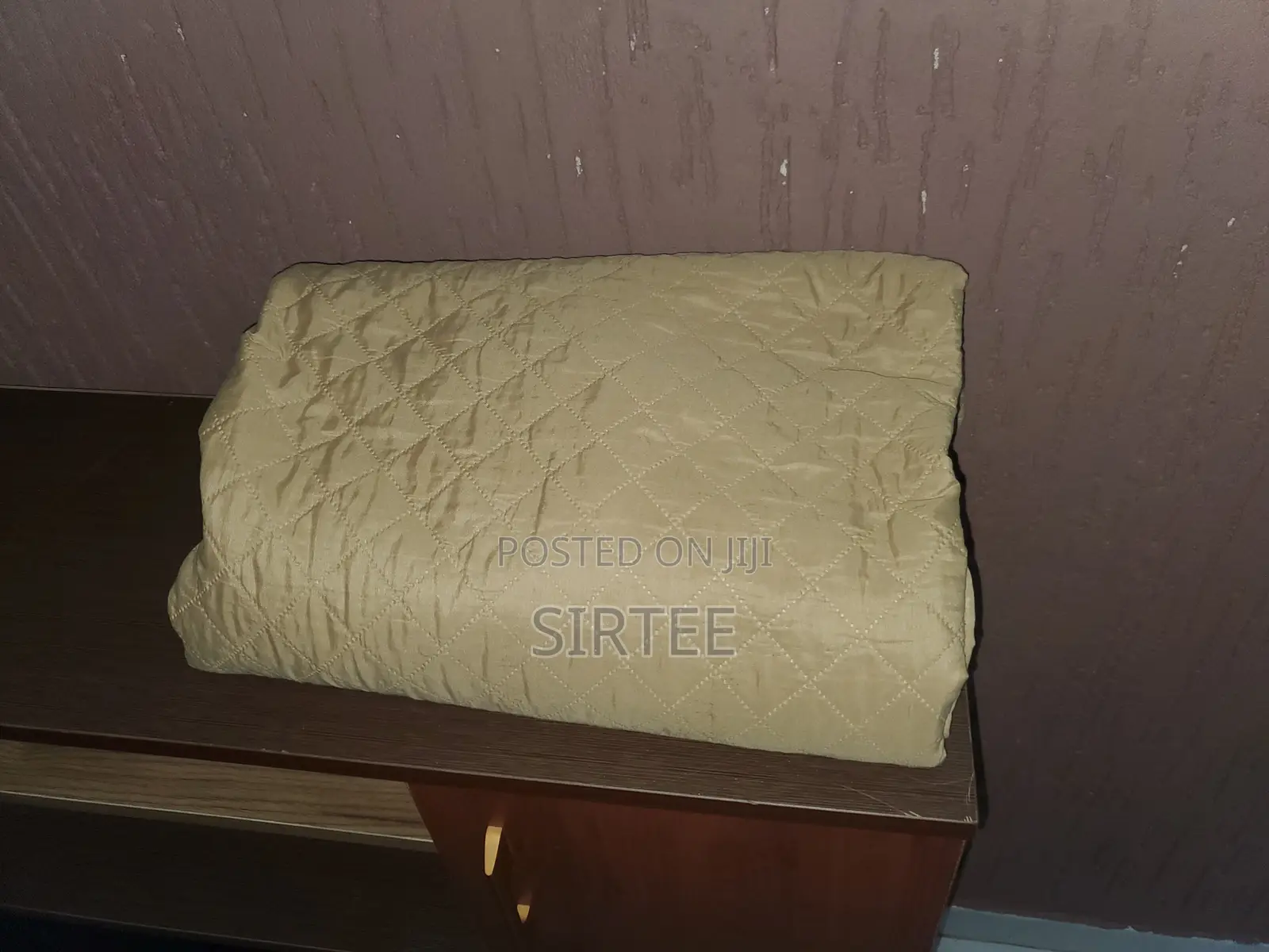 Beddings Bedspread Full Set -Relocation Sale-Everything Must Go.