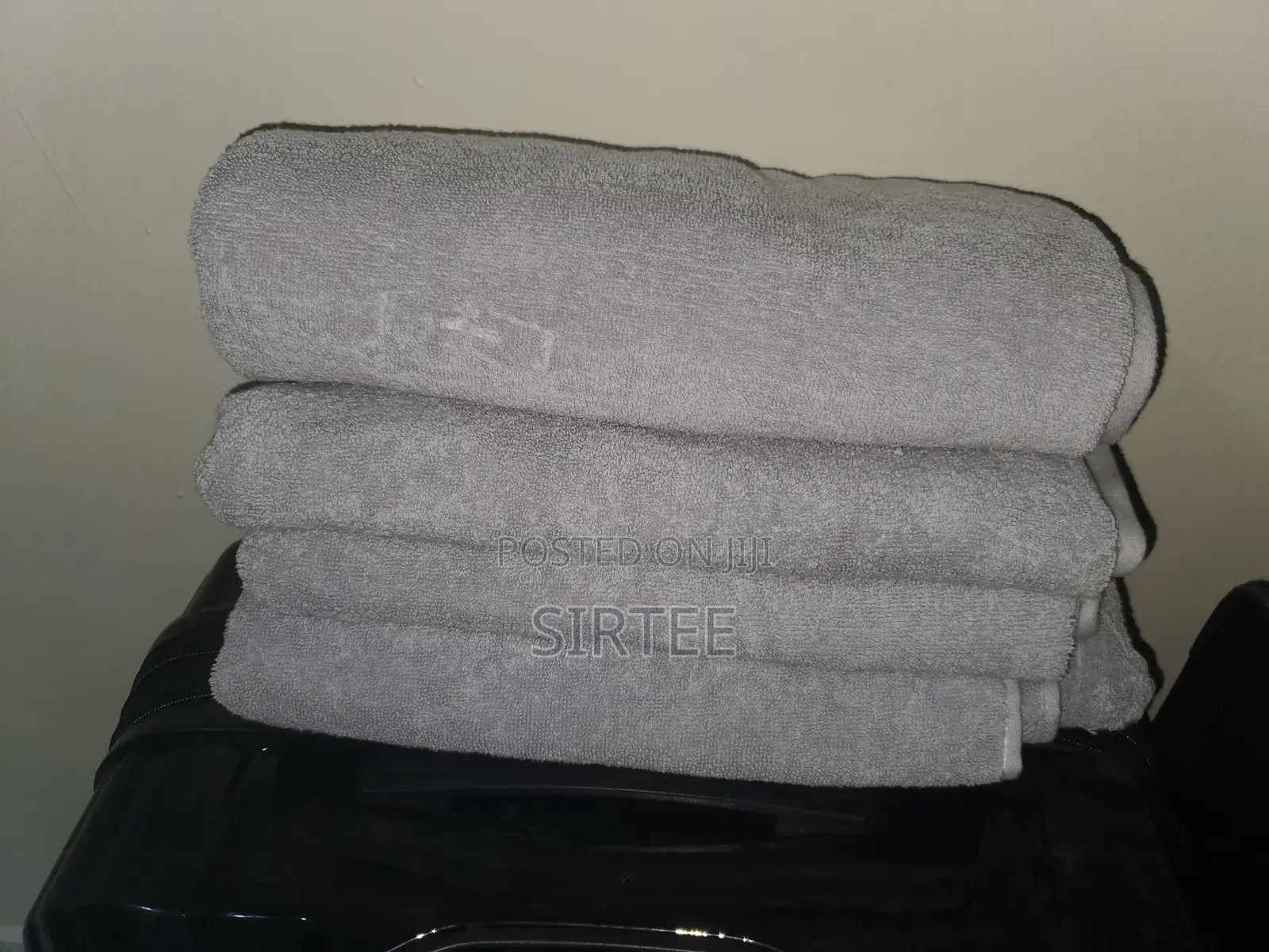 Beddings Bedspread Full Set -Relocation Sale-Everything Must Go.