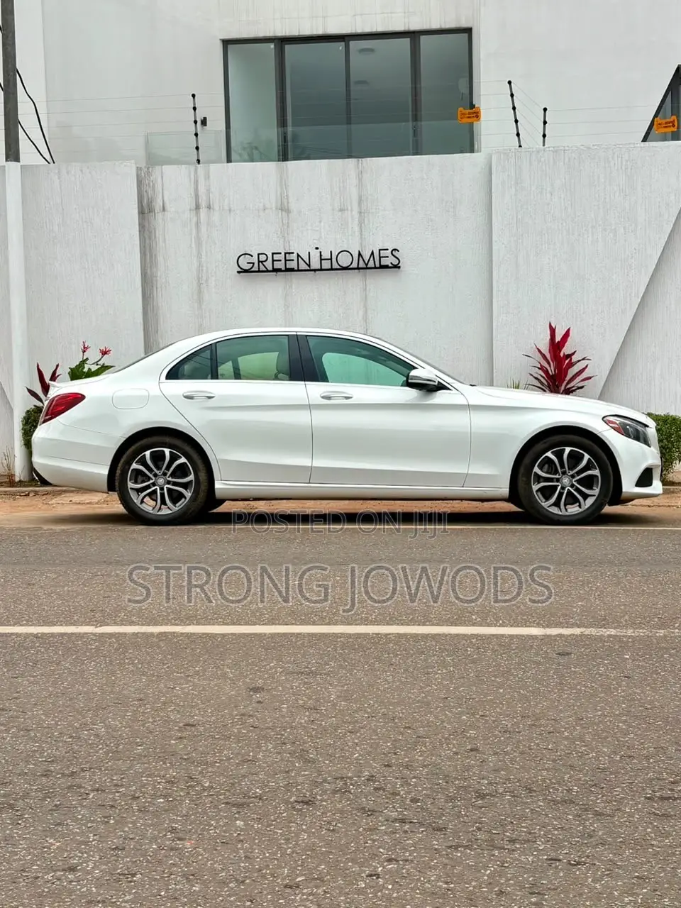 Mercedes-Benz C300 Luxury 4Matic Sedan AWD (2.0L 4cyl 7A) 2016 White