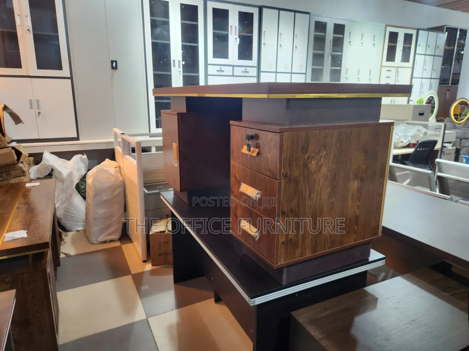 Eexecutive 1.4m Desk