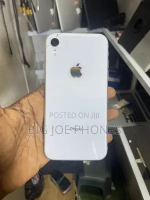 Apple iPhone XR 256 GB White