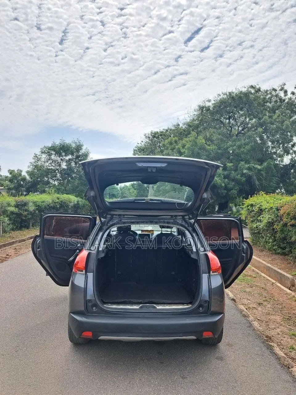 Peugeot 2008 1.6 BlueHD (120 Hp) 2016 Gray