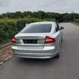 Volvo S80 2014 Silver