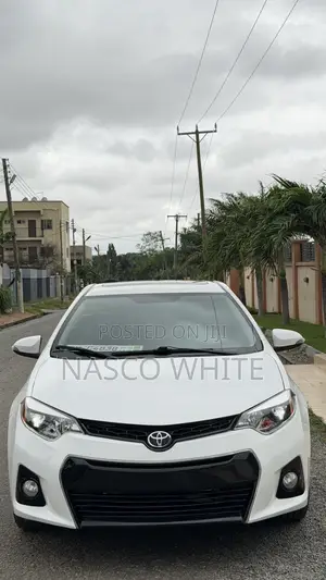 Toyota Corolla S Plus 4dr Sedan (1.8L 4cyl CVT) 2016 White