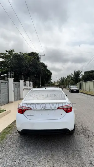 Toyota Corolla S Plus 4dr Sedan (1.8L 4cyl CVT) 2016 White