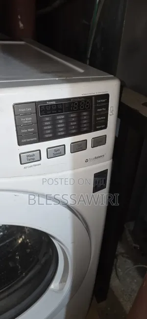 LG 24kg Ultra-Large Capacity Front-Load Washing Machine
