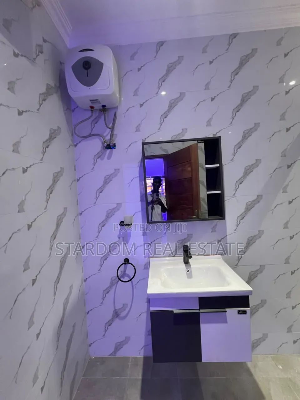 3bdrm Bungalow in Spintex Road Coastal, Coca Cola for rent