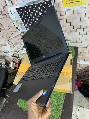 Laptop Dell Inspiron 15 3542 4GB Intel Celeron HDD 500GB