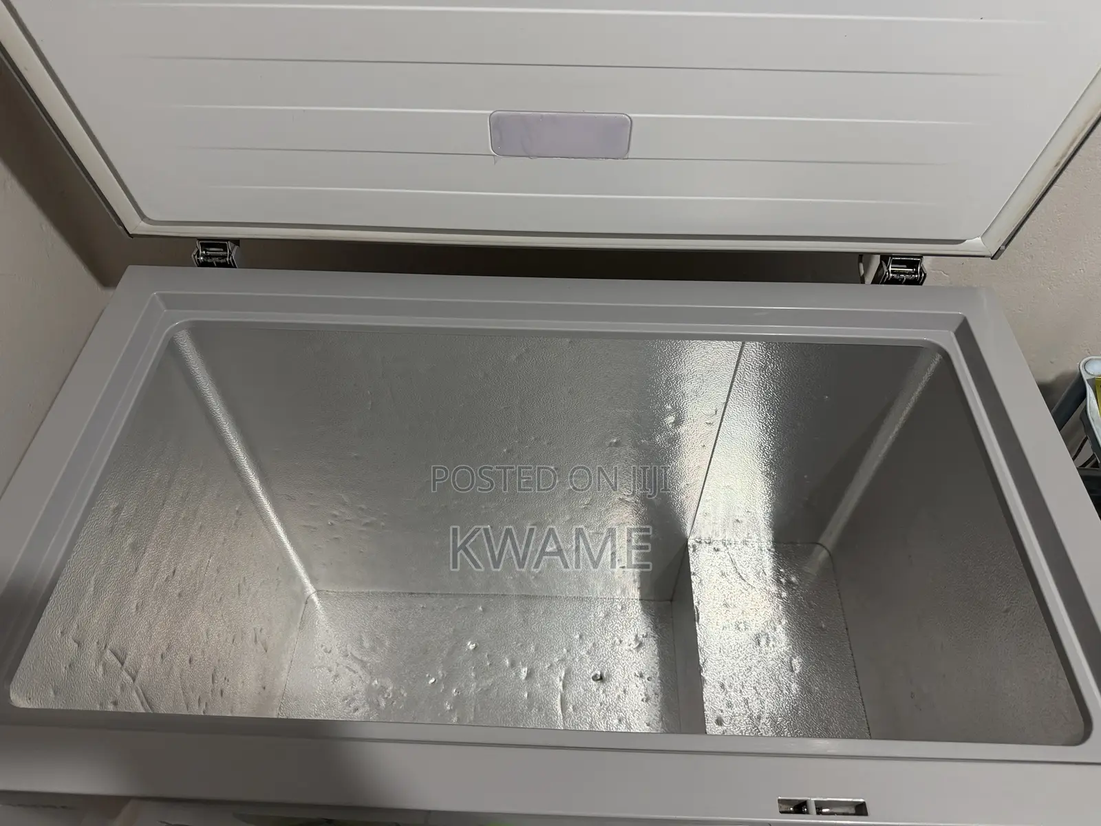 Chest Freezer (Hisense 330 LITRES)