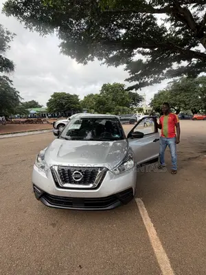 Nissan Kicks SV 2020 Silver
