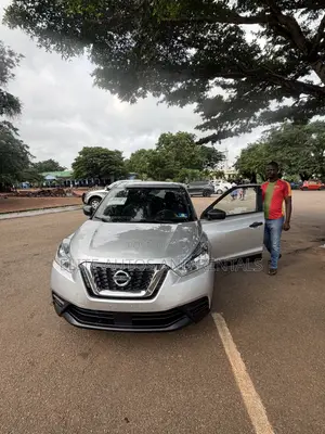 Nissan Kicks SV 2020 Silver