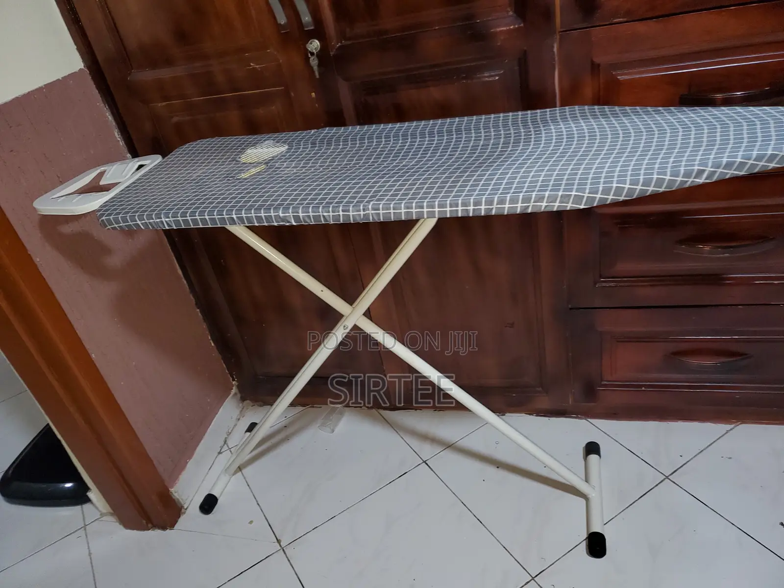 Iron Box Iron Board
