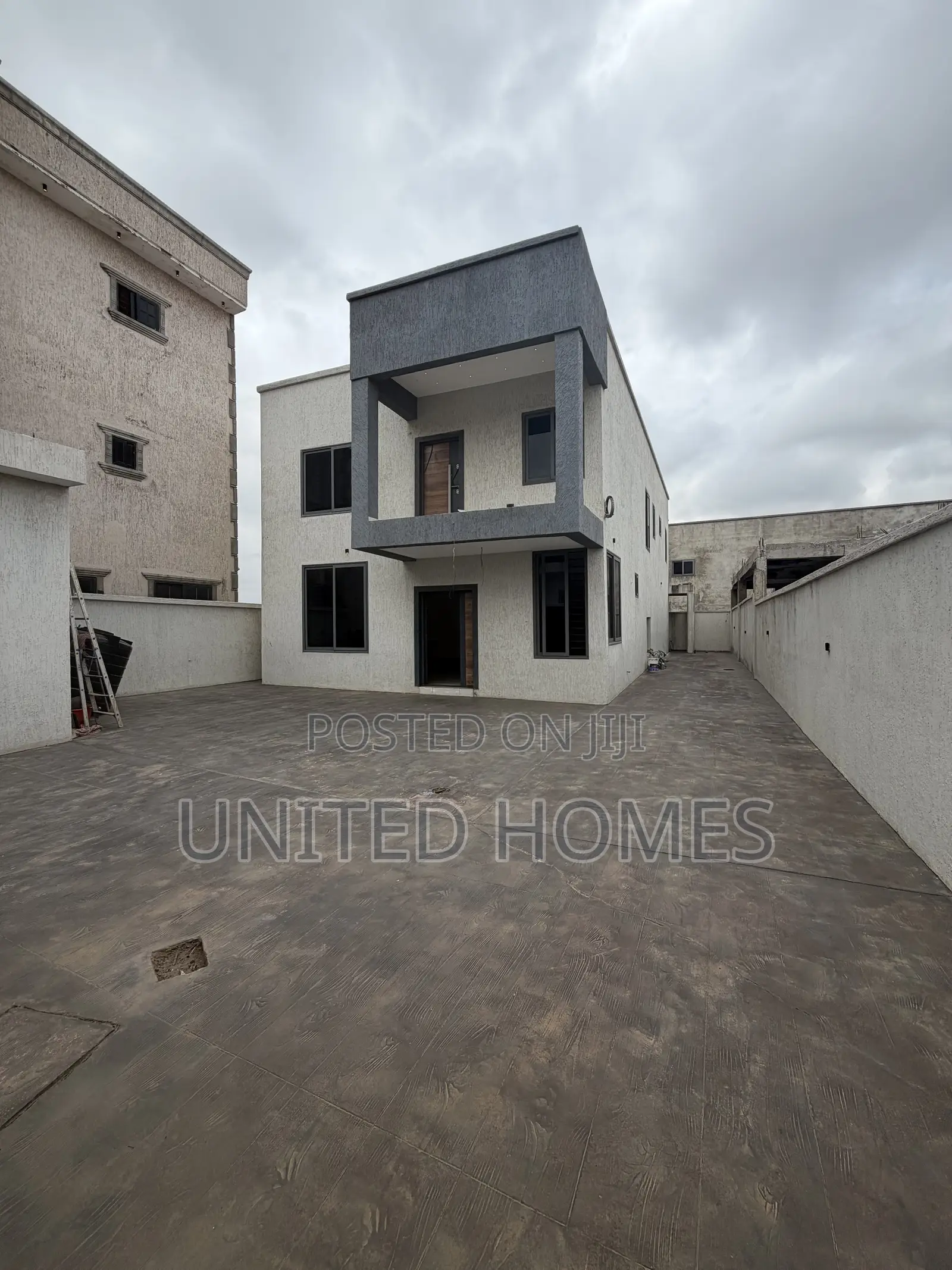 4bdrm House in Spintex for sale