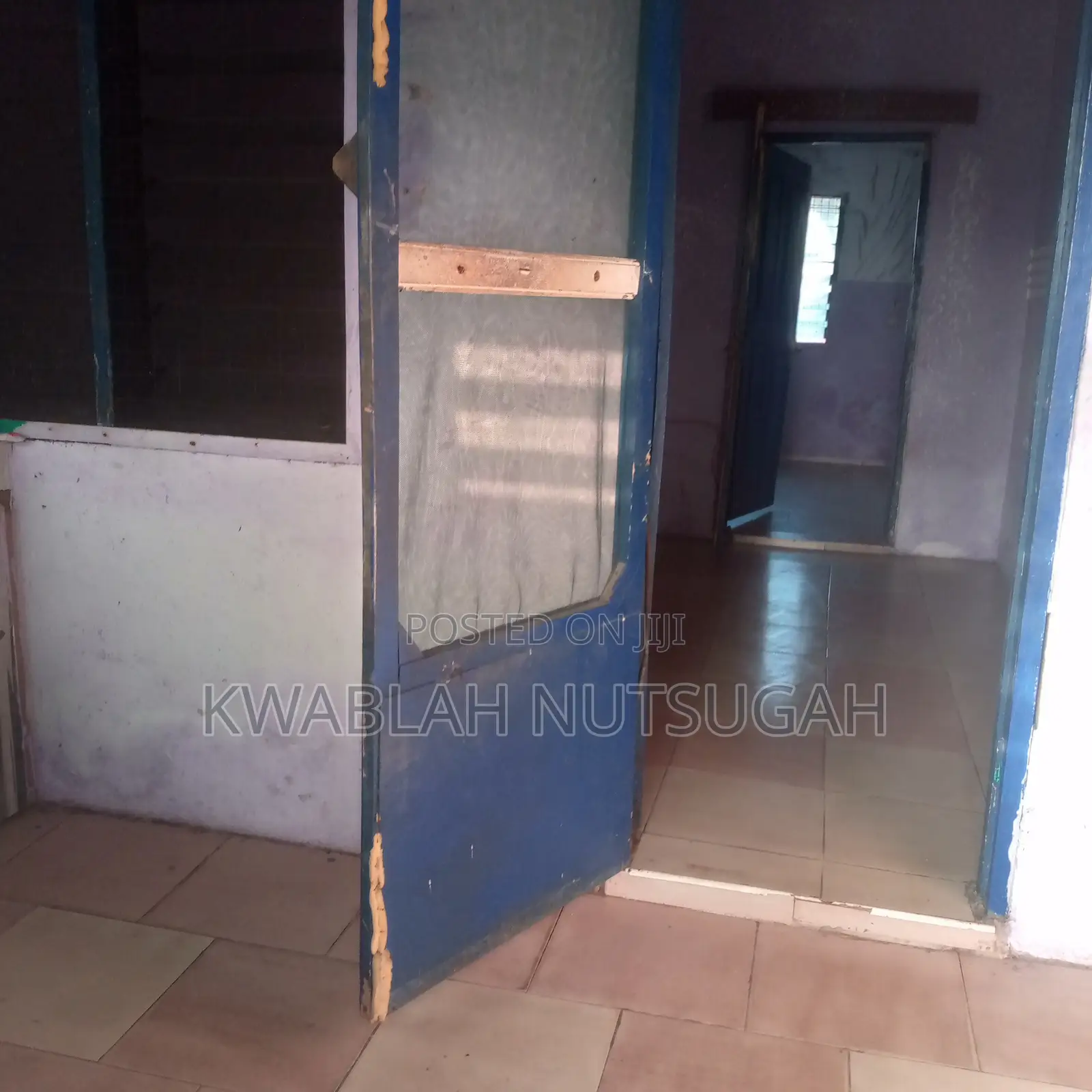 1bdrm Room & Parlour in Cold Store for rent