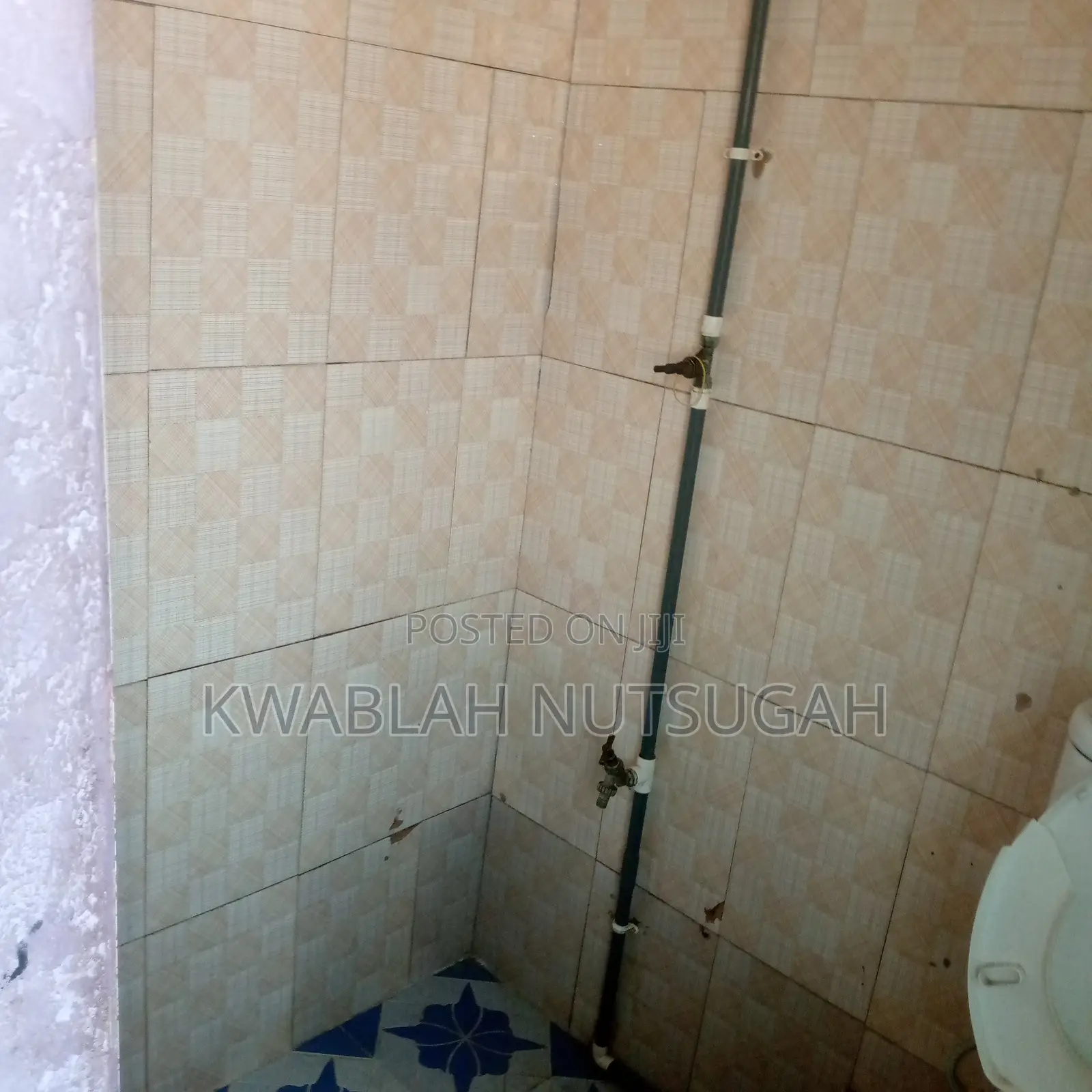 1bdrm Room & Parlour in Cold Store for rent