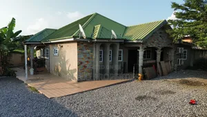3bdrm House in Koforidua Apenkwa, New-Juaben Municipal for sale