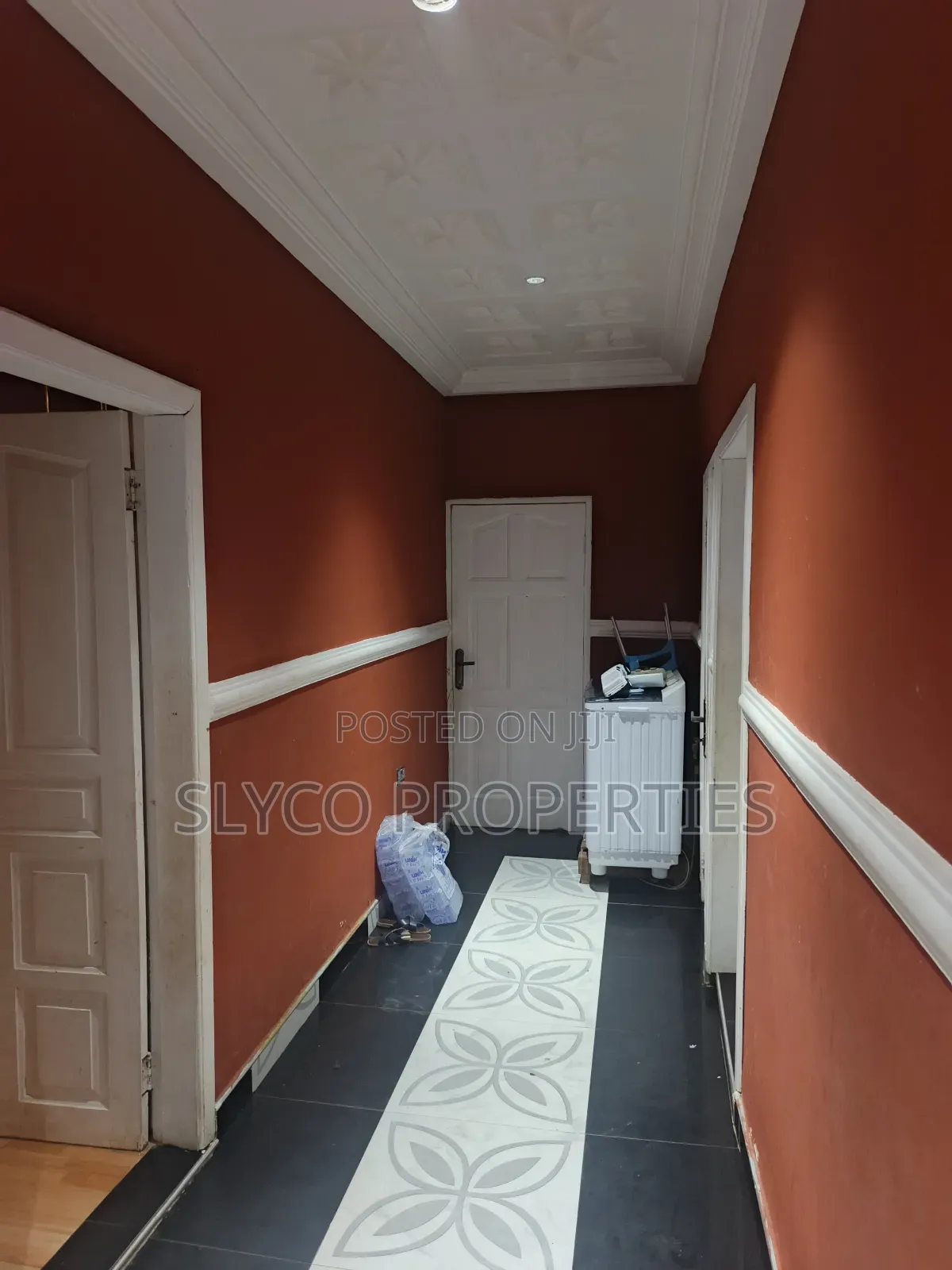 3bdrm House in Koforidua Apenkwa, New-Juaben Municipal for sale