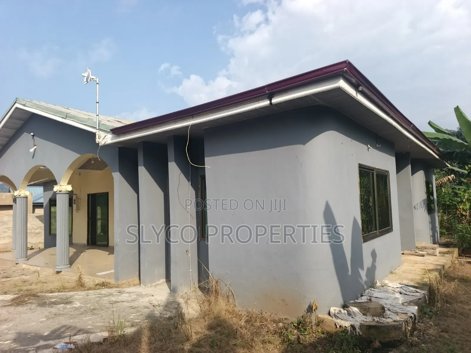 3bdrm House in Koforidua Trom, New-Juaben Municipal for sale
