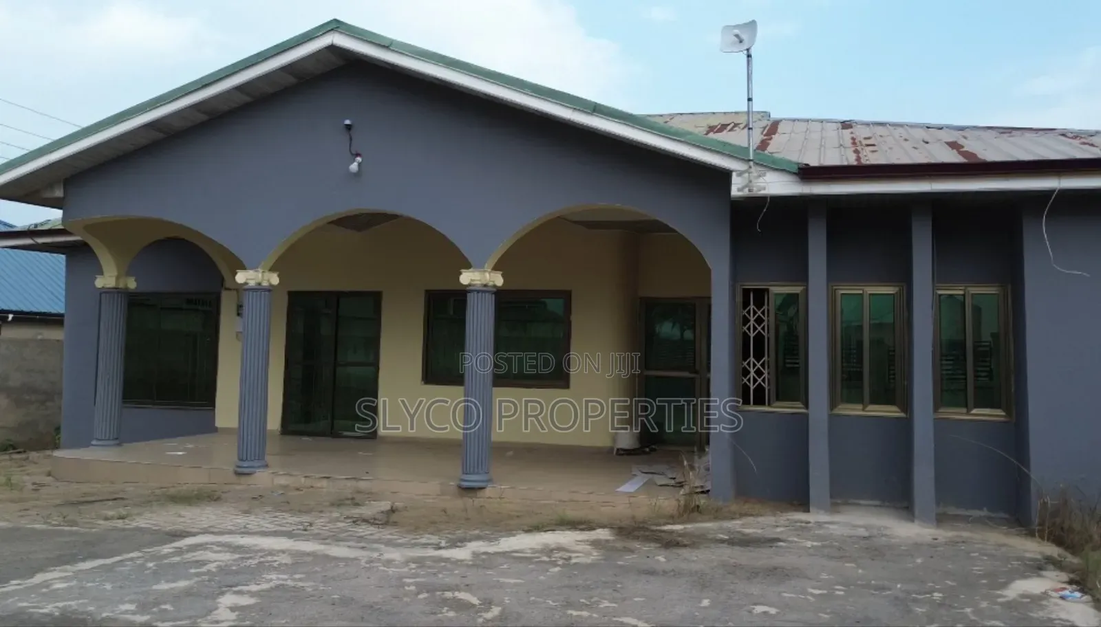 3bdrm House in Koforidua Trom, New-Juaben Municipal for sale