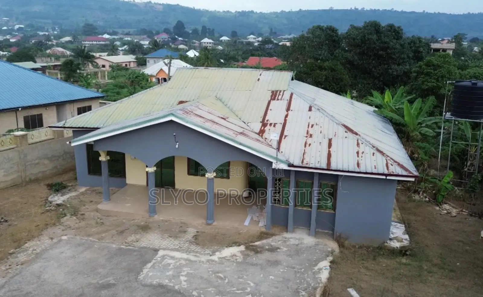 3bdrm House in Koforidua Trom, New-Juaben Municipal for sale