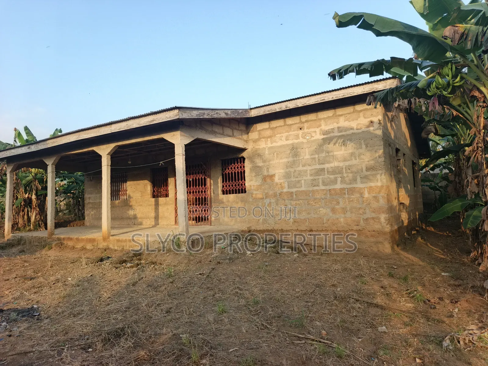 3bdrm House in Koforidua Apenkwa, New-Juaben Municipal for sale