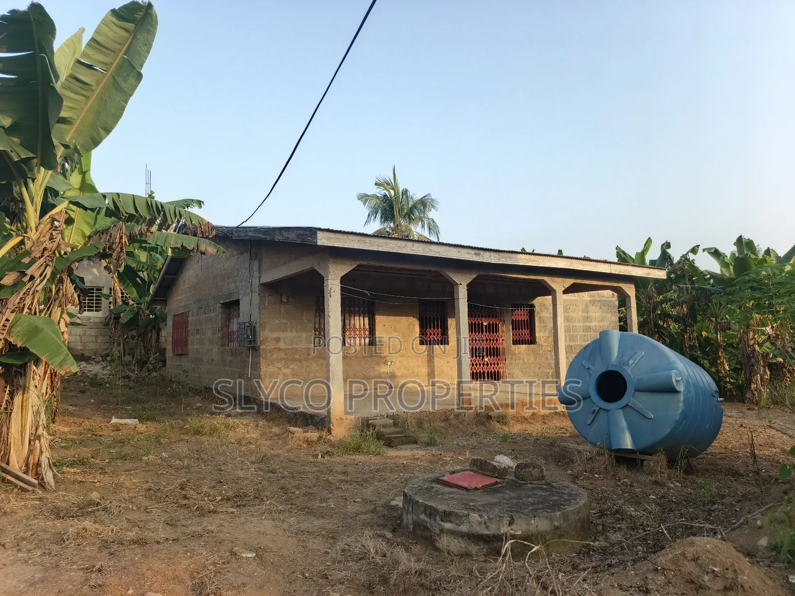 3bdrm House in Koforidua Apenkwa, New-Juaben Municipal for sale