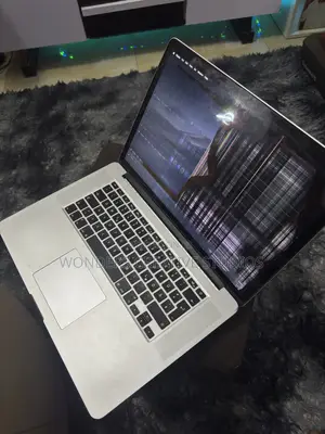 Laptop Apple MacBook 2015 16GB Intel Core i7 SSD 512GB