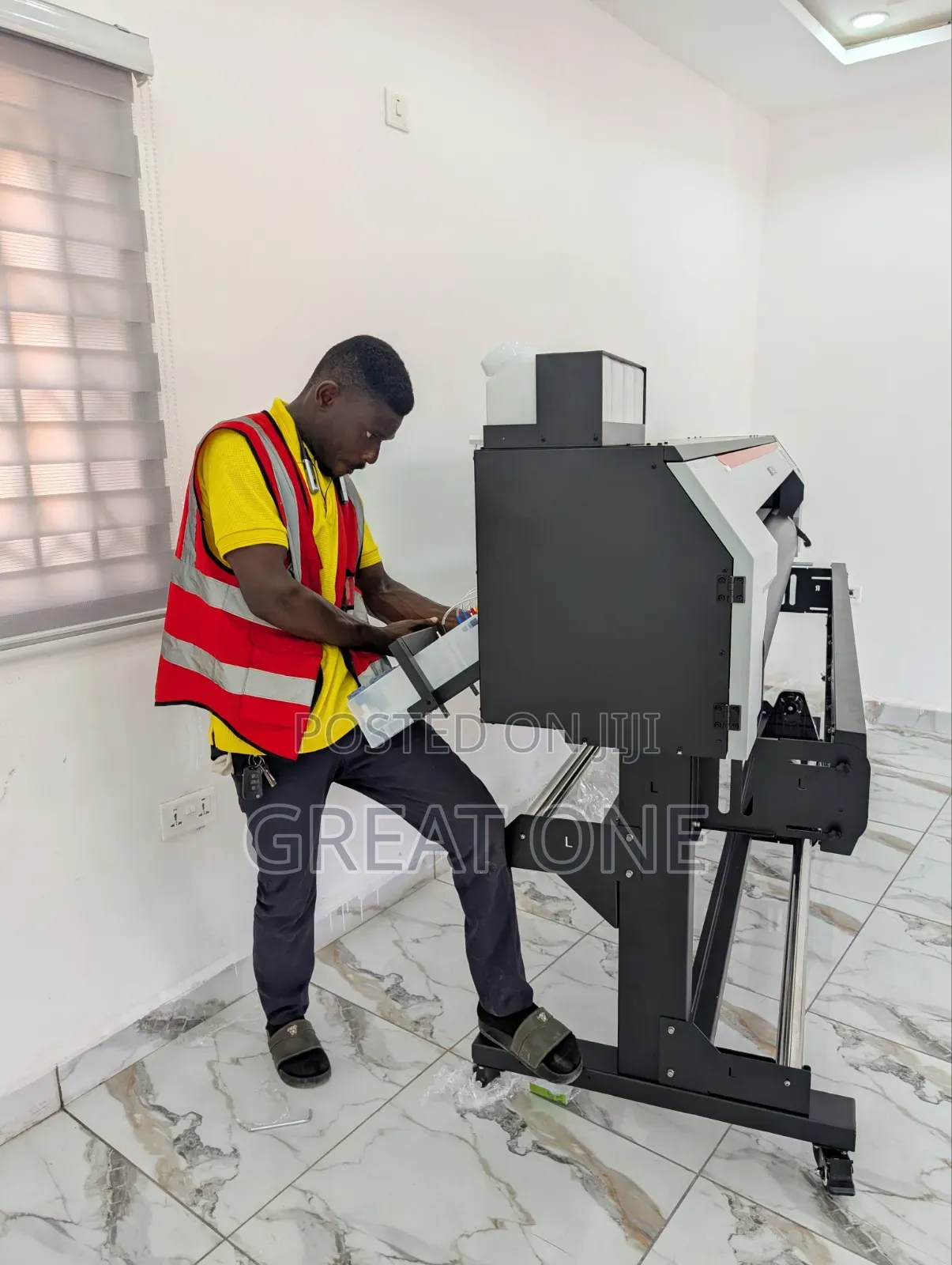 Large Format and DTF Technician and Sales of Spare Parts