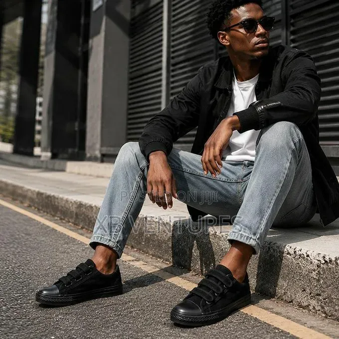 Neat Fit Black
Casual Canvas