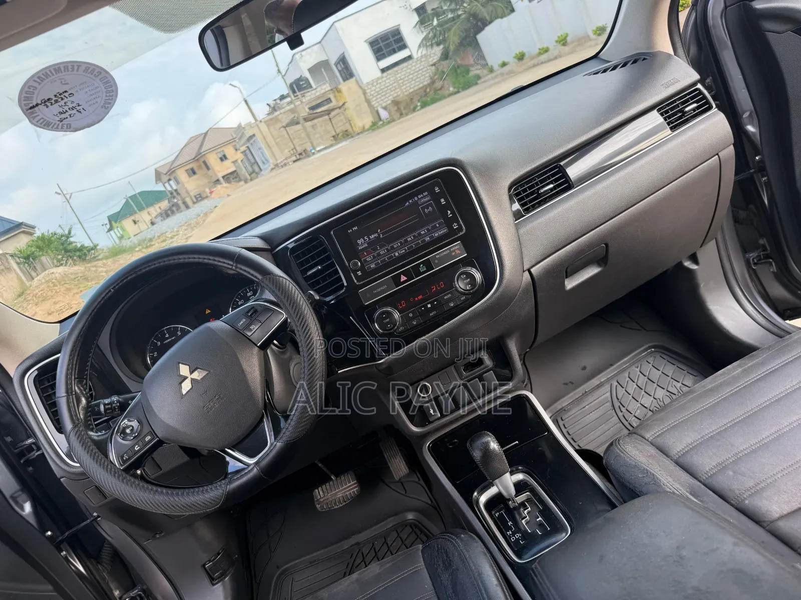 Mitsubishi Outlander 2019 Gray
