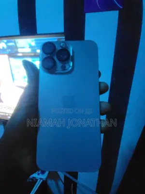 Apple iPhone 15 Pro Max 256 GB