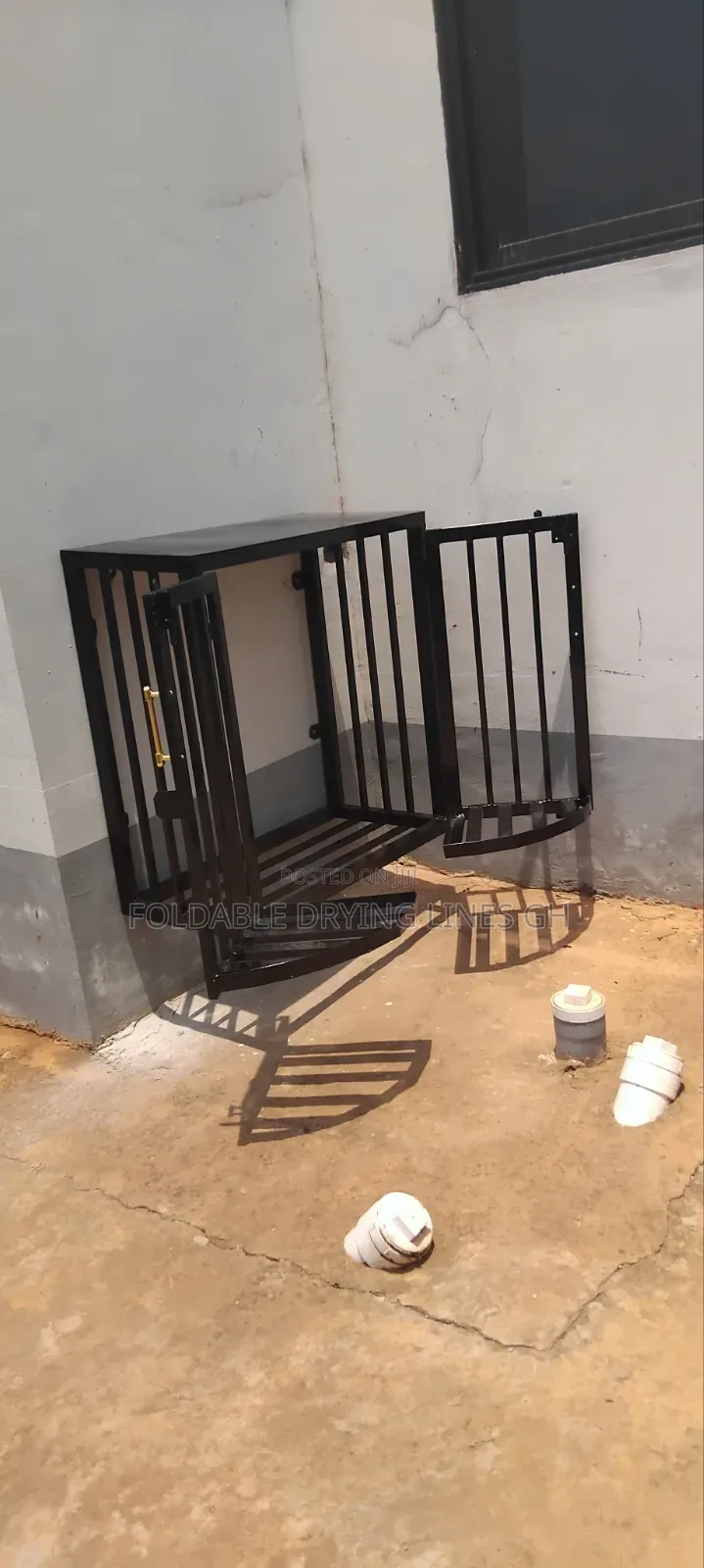 Double Swinging Door Gas Cylinder Cage