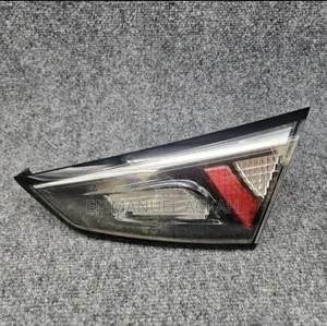 Toyota Yaris IA 2017 Bootlight