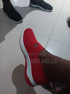 Ladies Breathable Sneakers