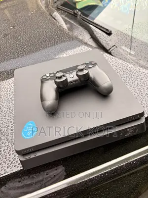 Play Station 4 Slim 500GB