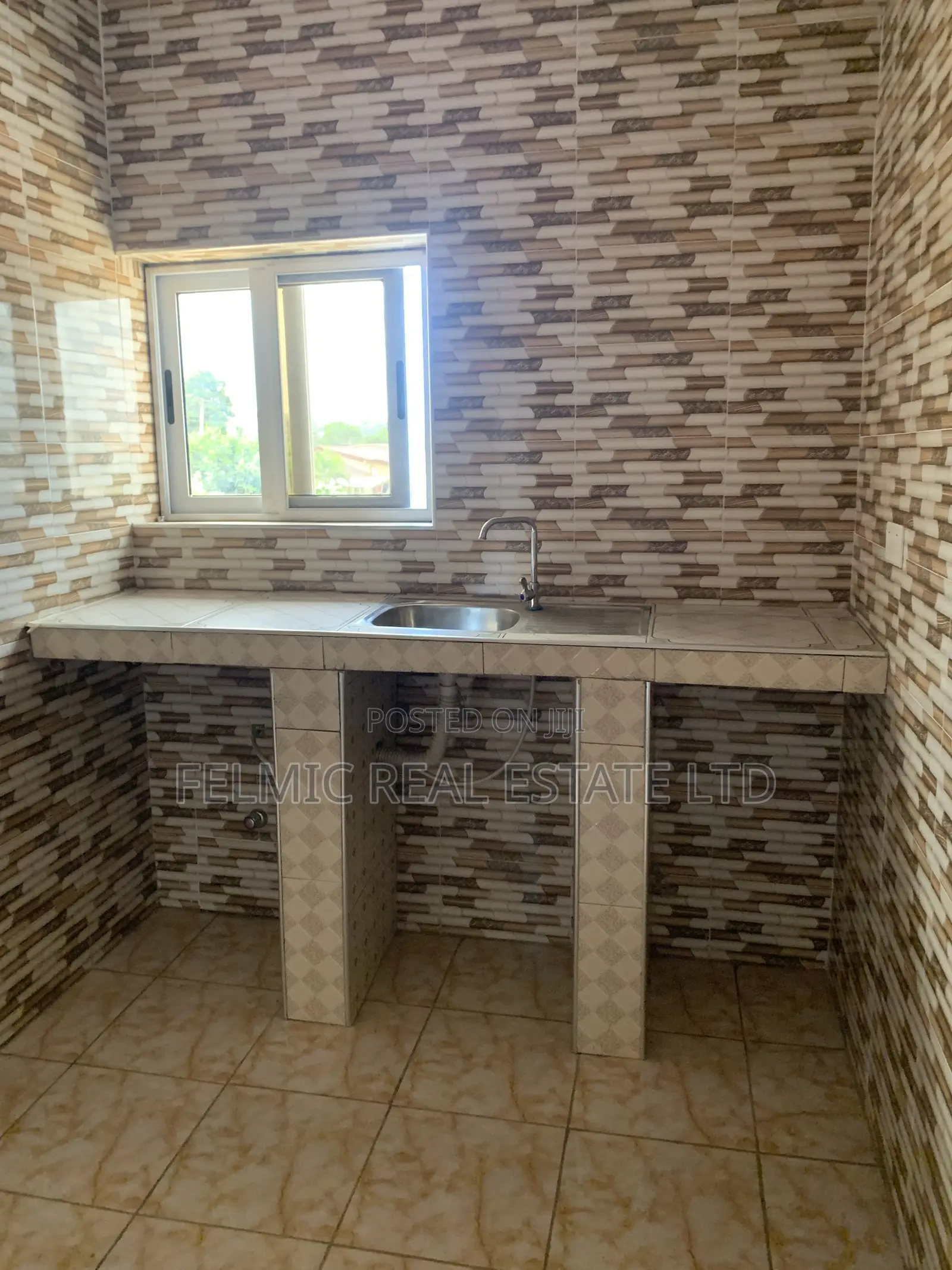 3bdrm Apartment in Sampa Valley Near, Old Barrier for rent