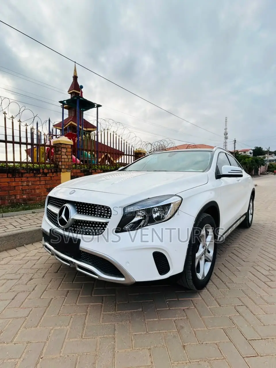 Mercedes-Benz GLA-Class 2017 White