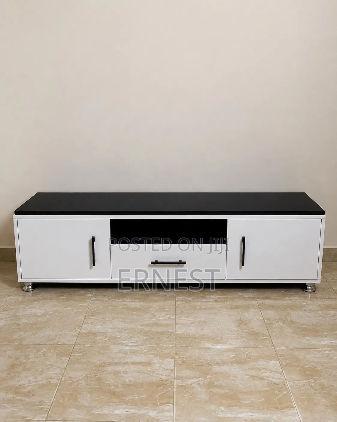Foreign Board 5 Feet TV Stand